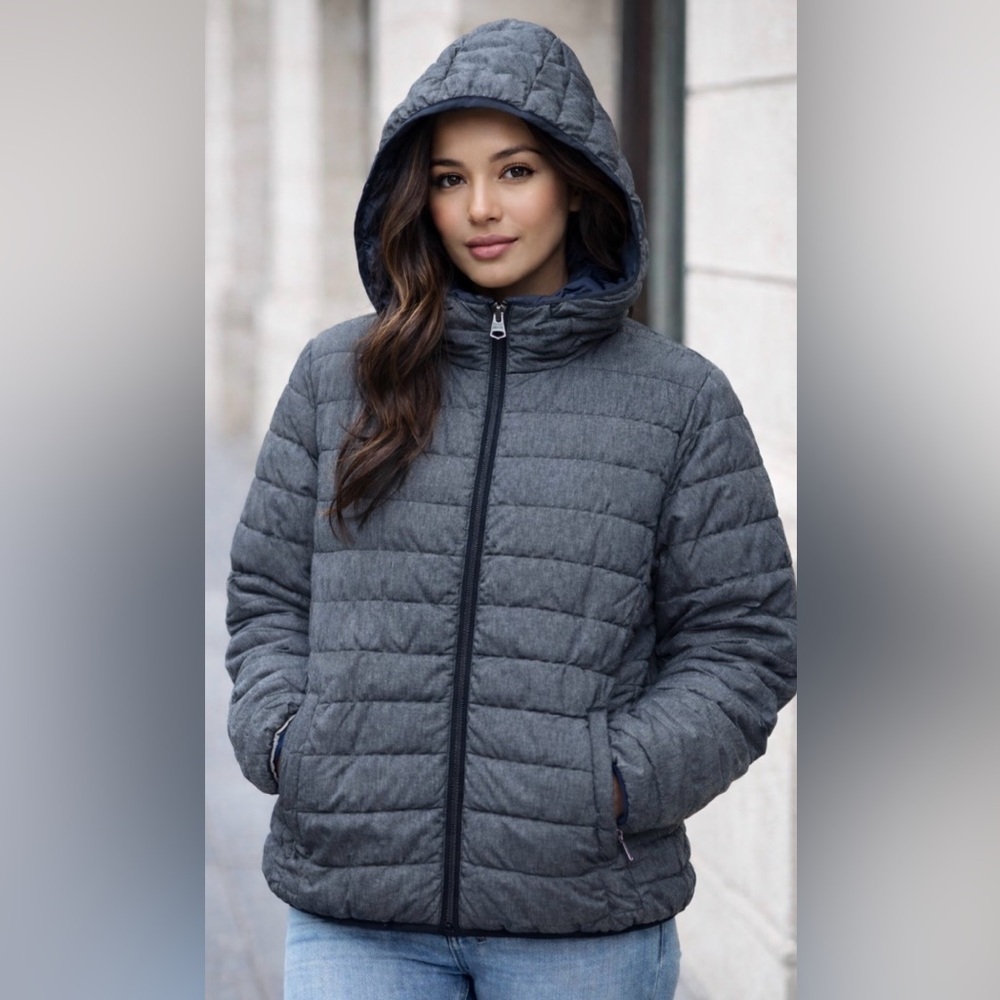 Levi’s Women’s Quilted Hooded Puffer Jacket Gray Size Small